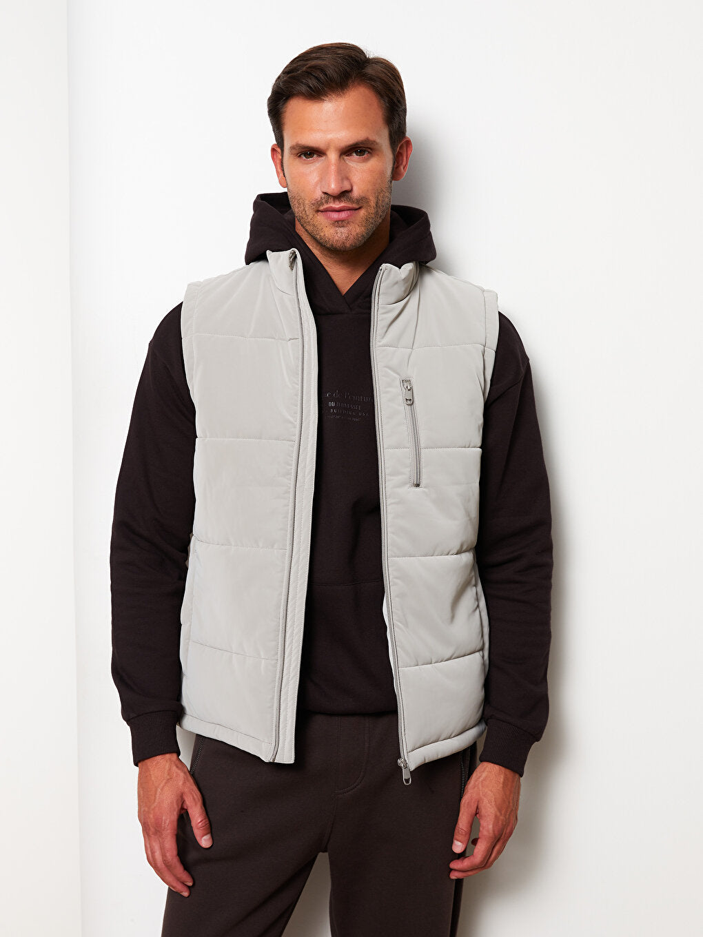 Standard Mold Stand Collar Men's Puffer Vest