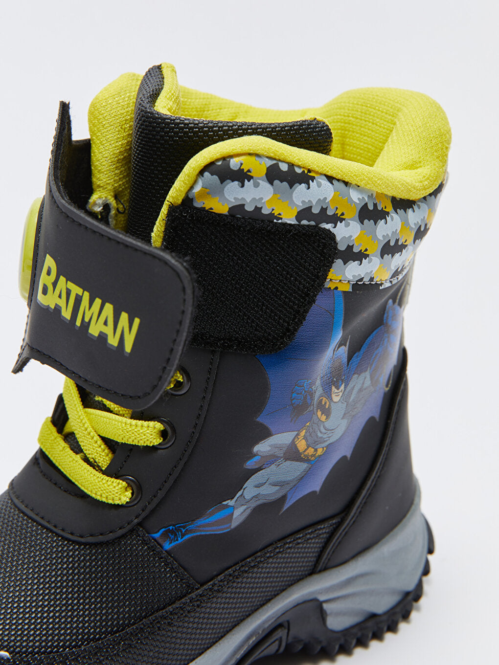 Batman Printed Light Up Boys Snow Boots