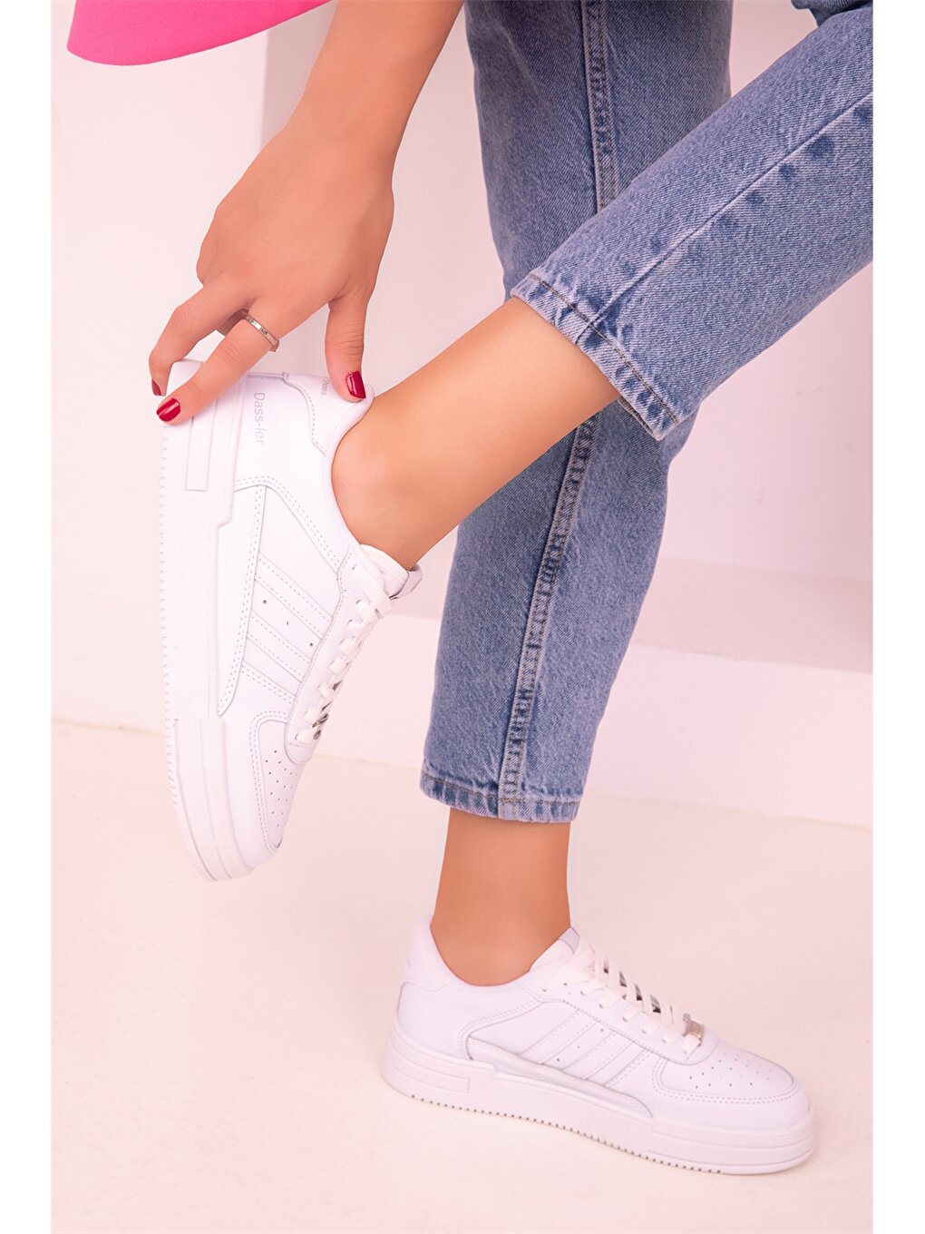 Leather Look Lace-up Women's Sneakers