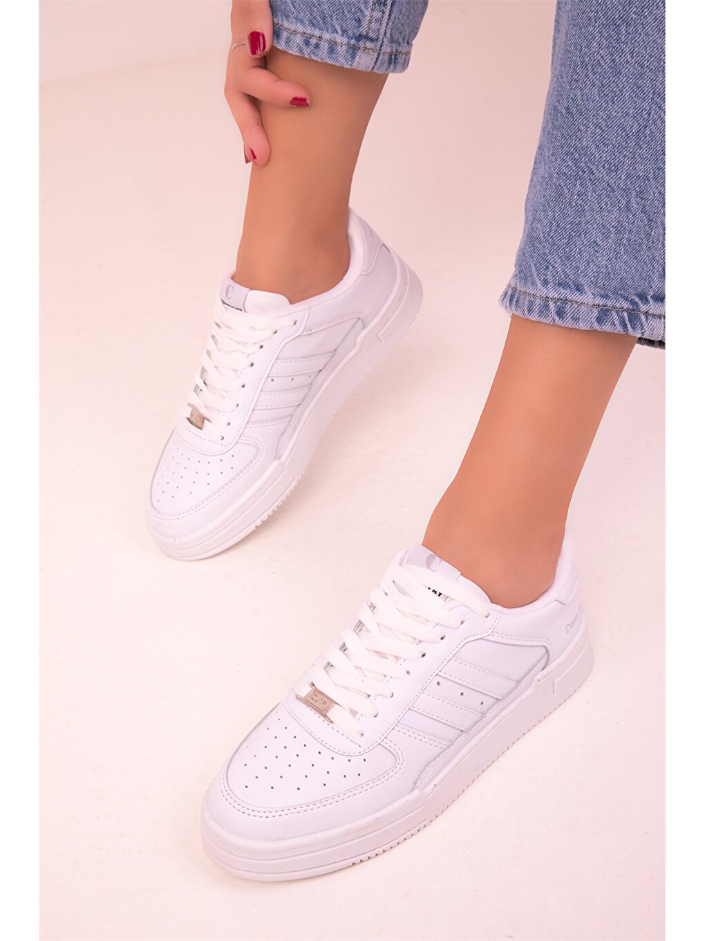 Leather Look Lace-up Women's Sneakers