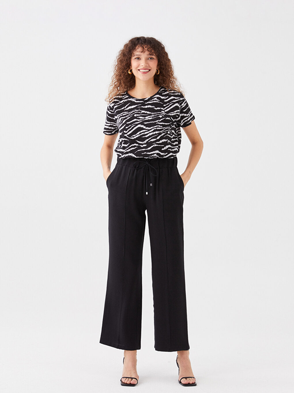 Women's Elastic Waist Straight Trousers