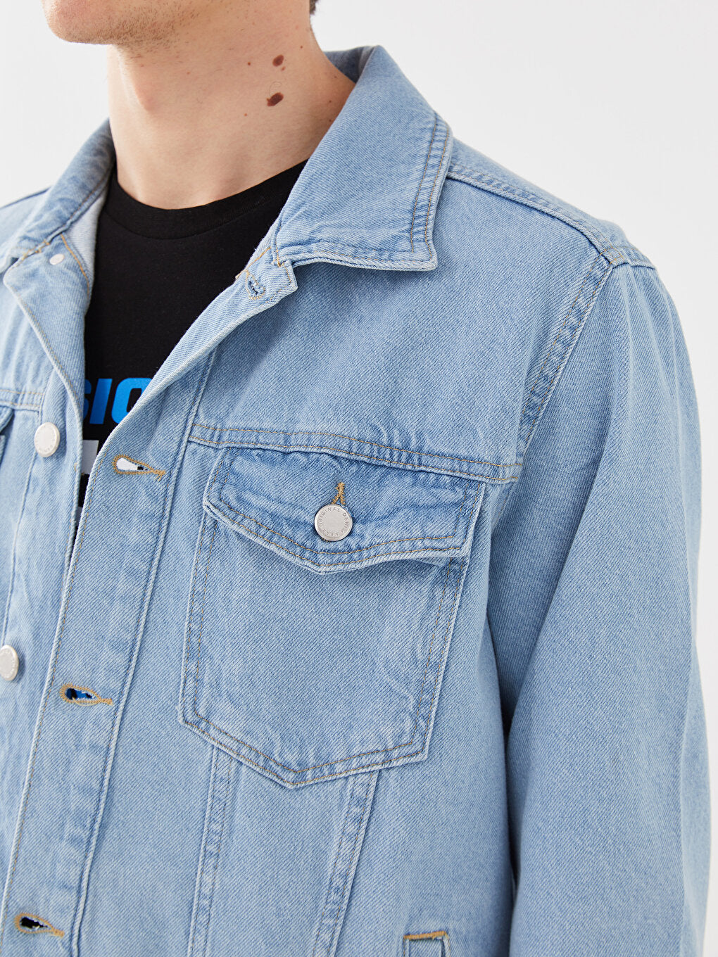 Standard Fit Men's Jean Jacket