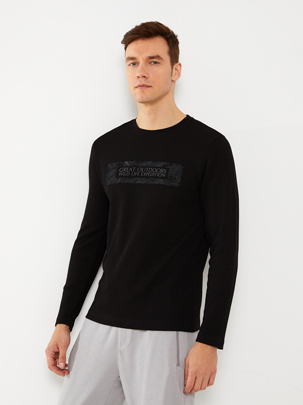 Crew Neck Long Sleeve Printed Men's Sweatshirt