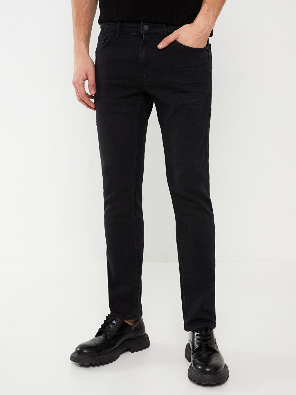 750 Slim Fit Men's Jean Trousers