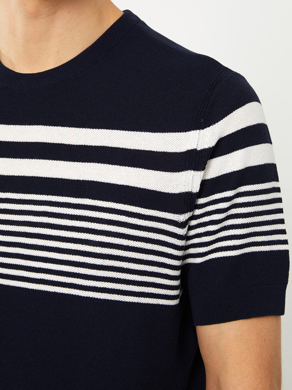 Crew Neck Short Sleeve Striped Men's Knitwear Sweater