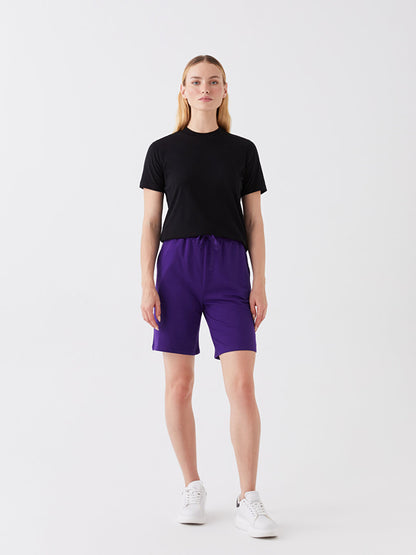 Women's Elastic Waist Straight Shorts