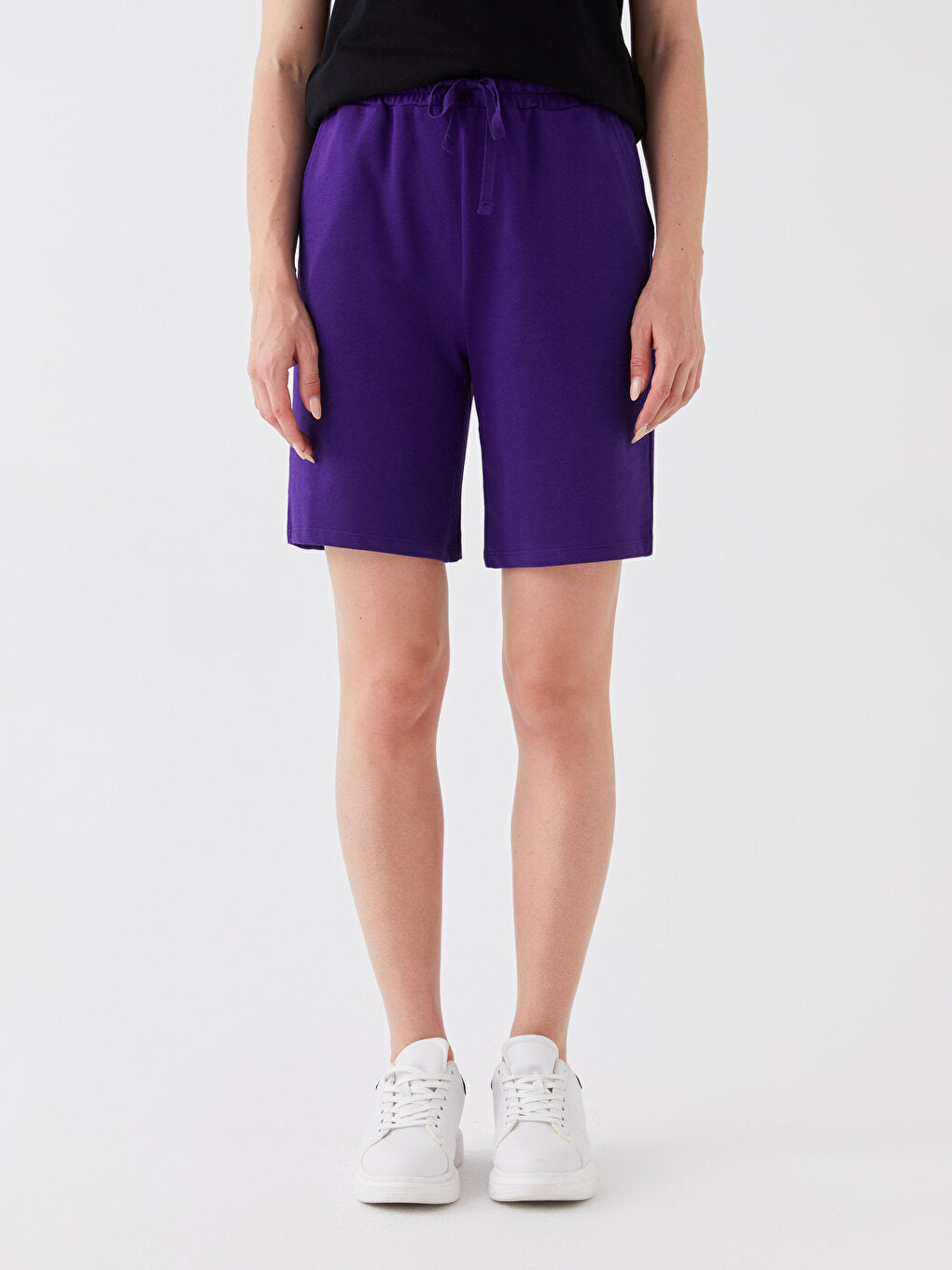 Women's Elastic Waist Straight Shorts