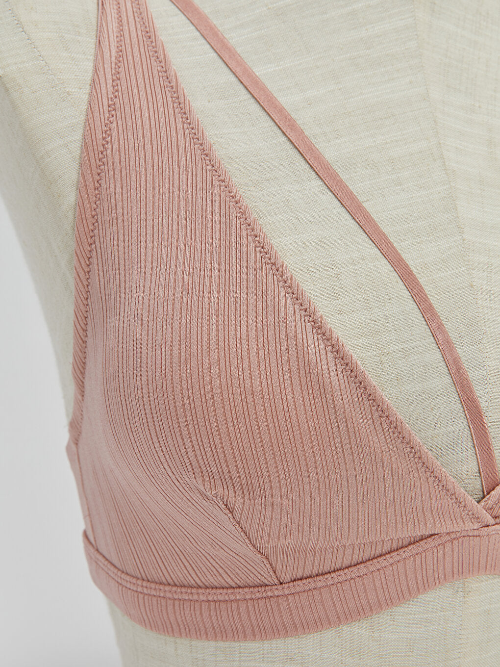 Without Underwire, Without Padding, Piping Detailed Bralette