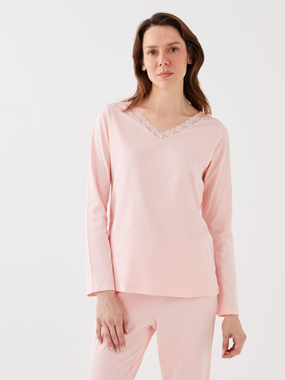 Women's V-Neck Lace Detailed Pajama Set