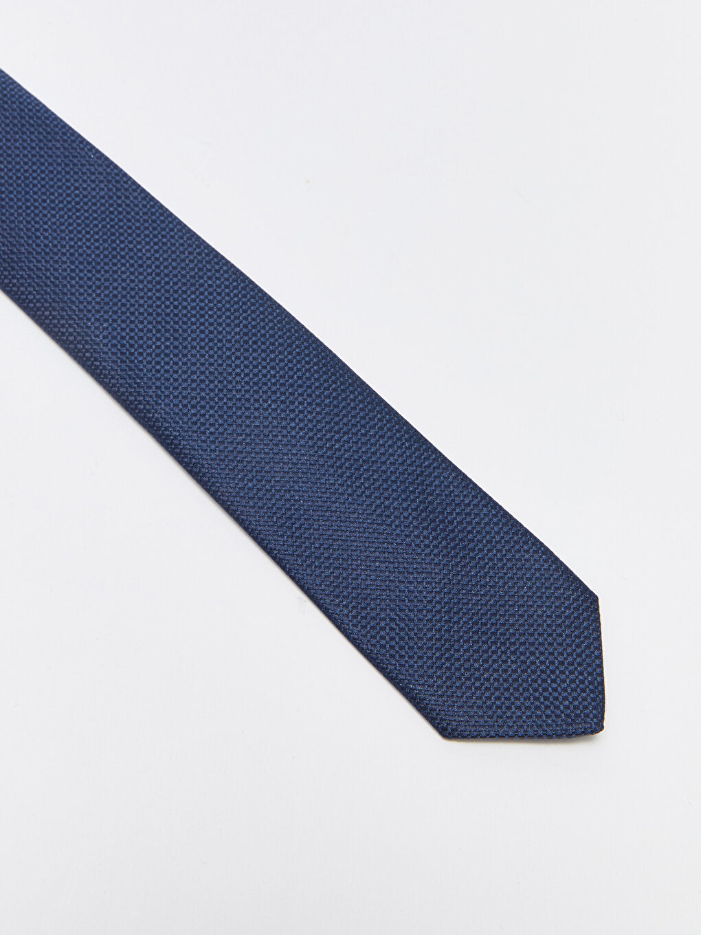 Patterned Thin Men's Tie