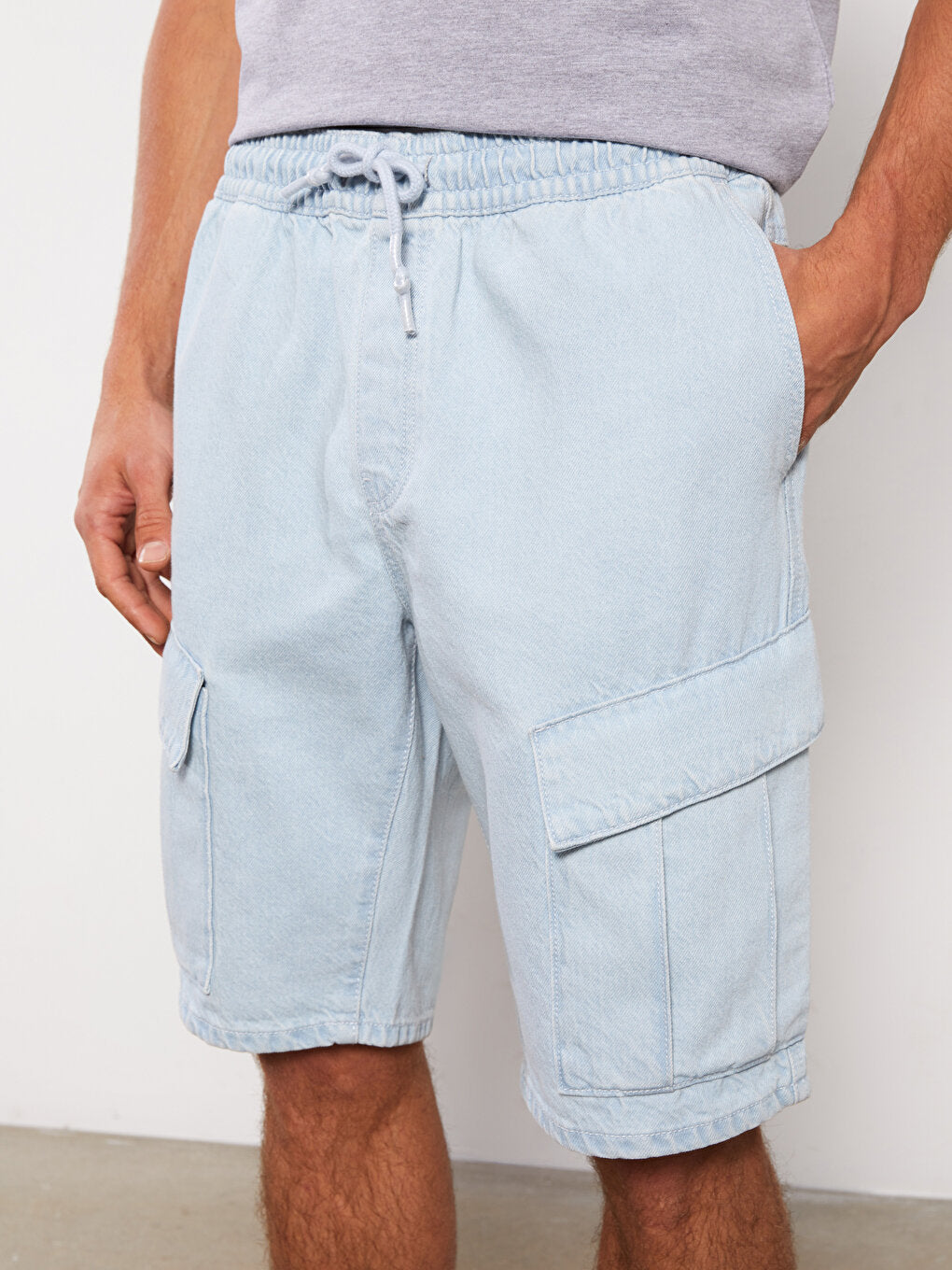 Comfortable Fit Men's Jean Shorts