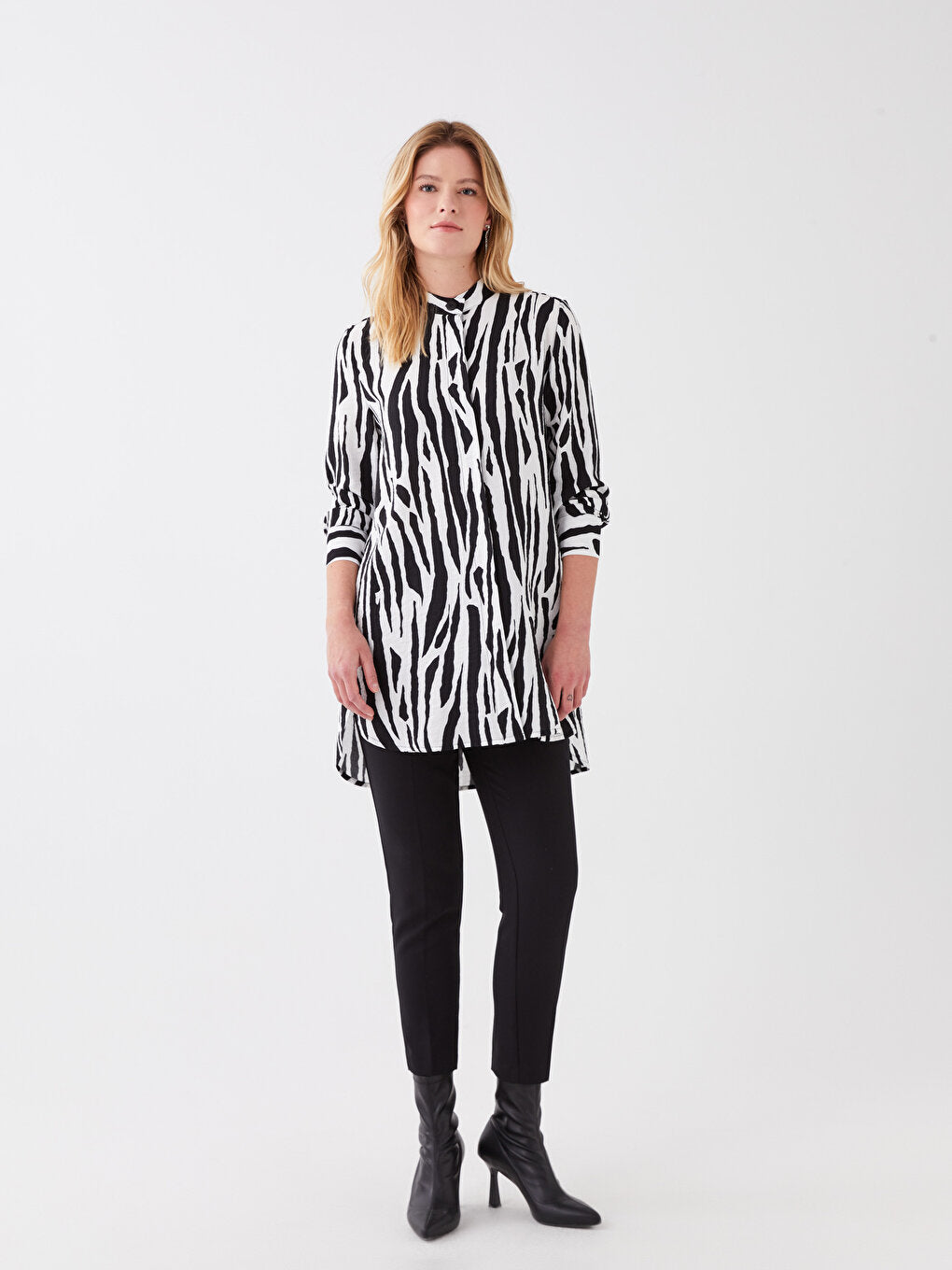 Judge Collar Patterned Long Sleeve Women's Tunic