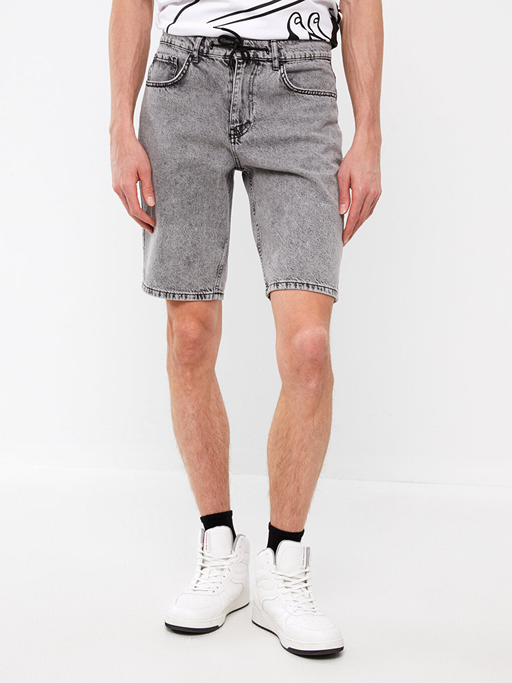 Standard Fit Men's Jean Shorts