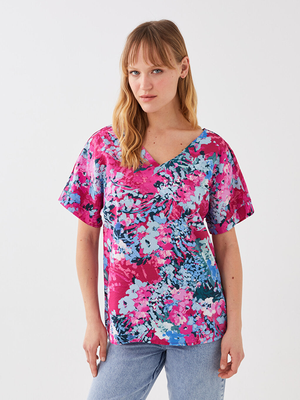 Women's V-Neck Patterned Short Sleeve Blouse