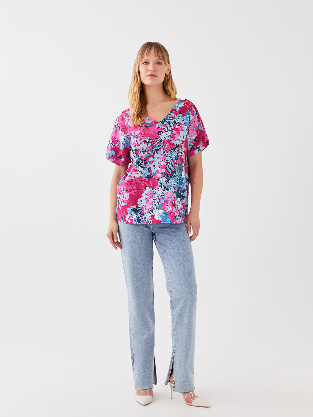 Women's V-Neck Patterned Short Sleeve Blouse