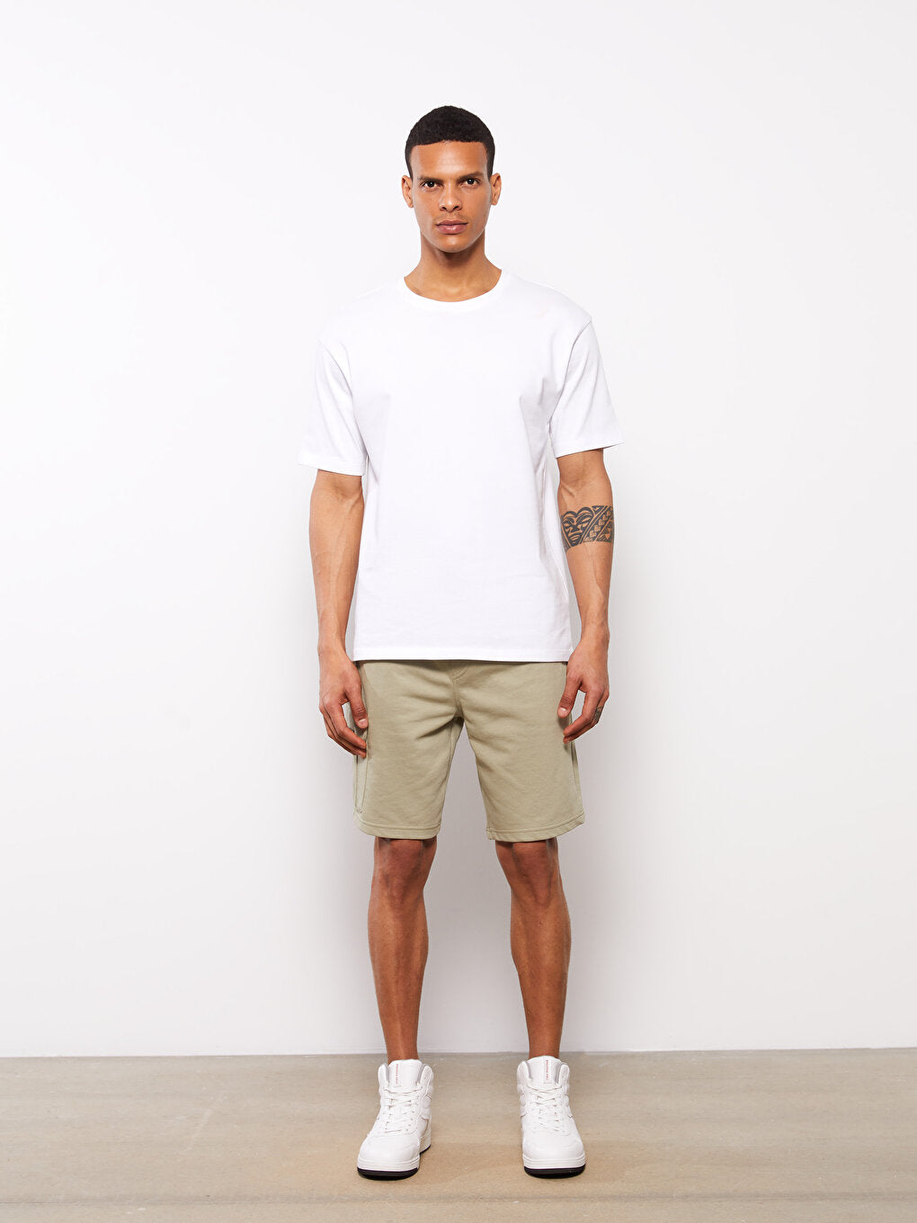 Standard Fit Men's Bermuda Shorts