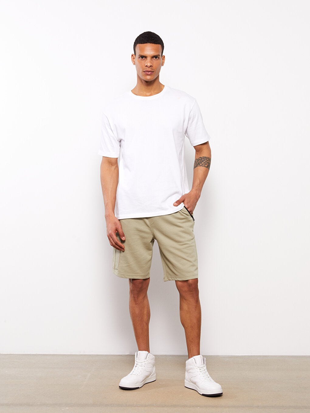 Standard Fit Men's Bermuda Shorts