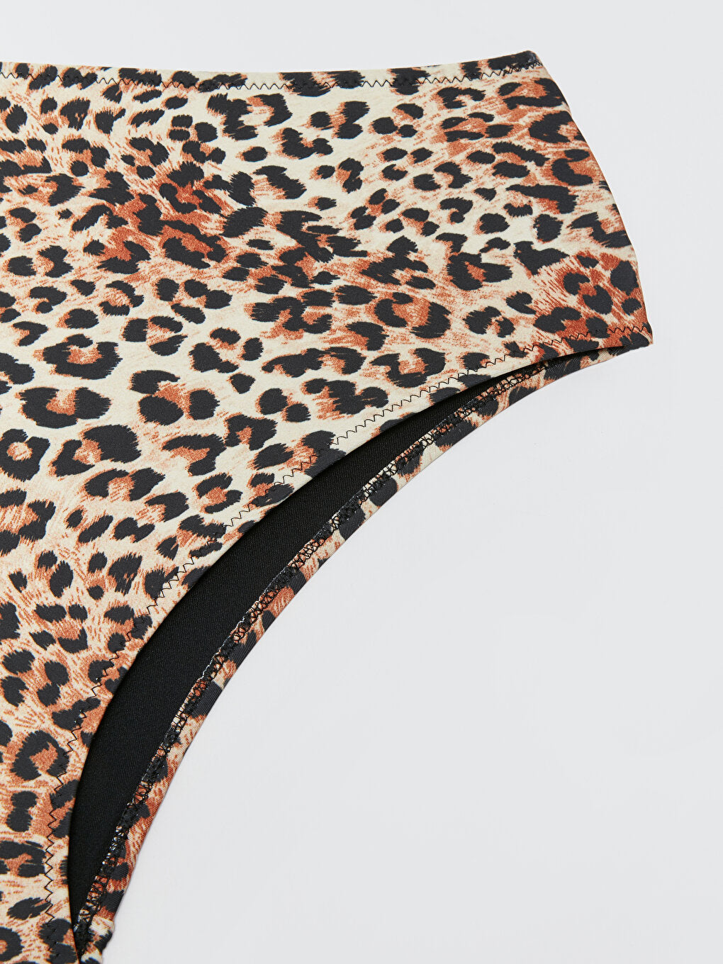 Leopard Patterned Women's Bikini Bottom