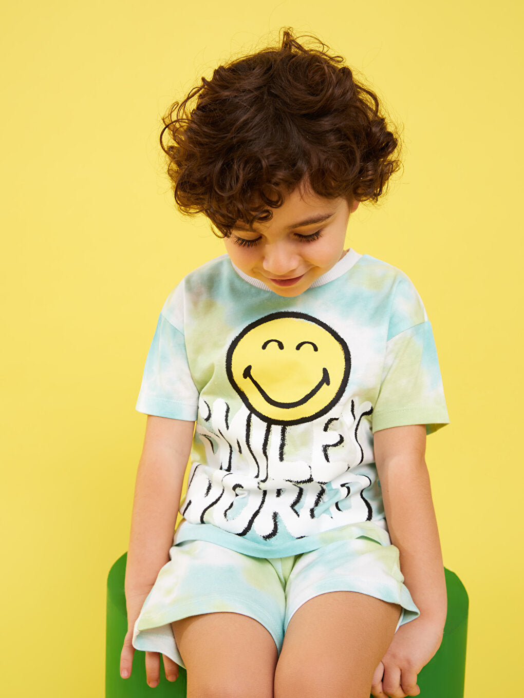 Crew Neck Short Sleeve SmileyWorld Printed Baby Boy T-Shirt and Shorts