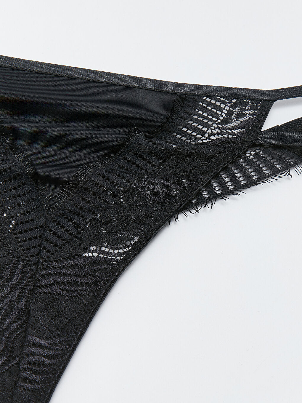 Lace Detailed Thong Panties