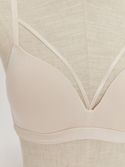 Non-wired, unpadded plain bra