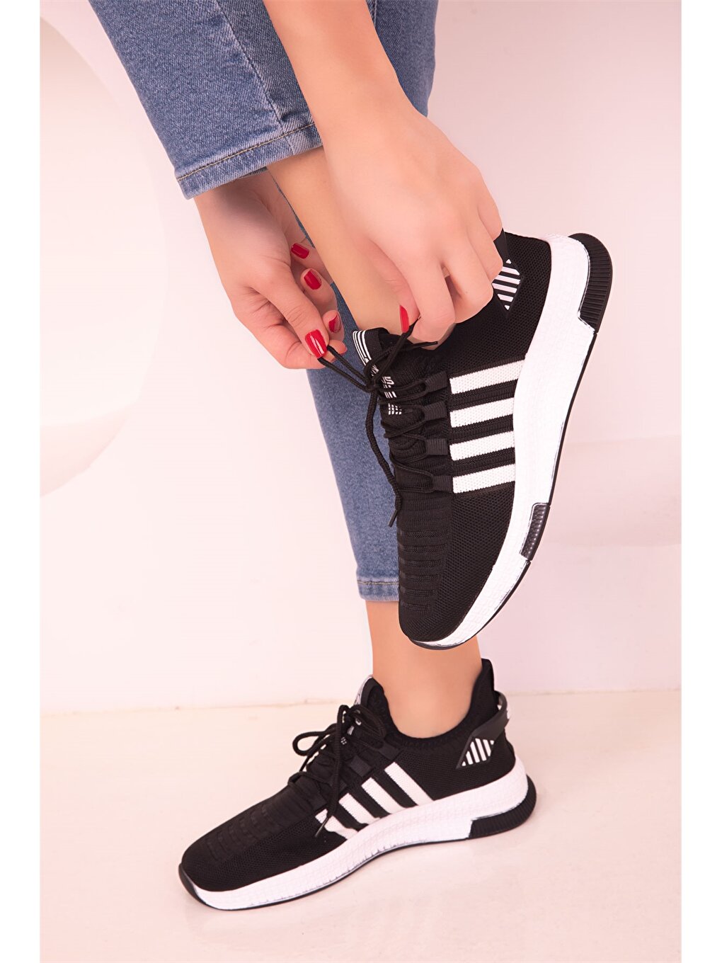 Mesh Detailed Lace-Up Unisex Sneakers