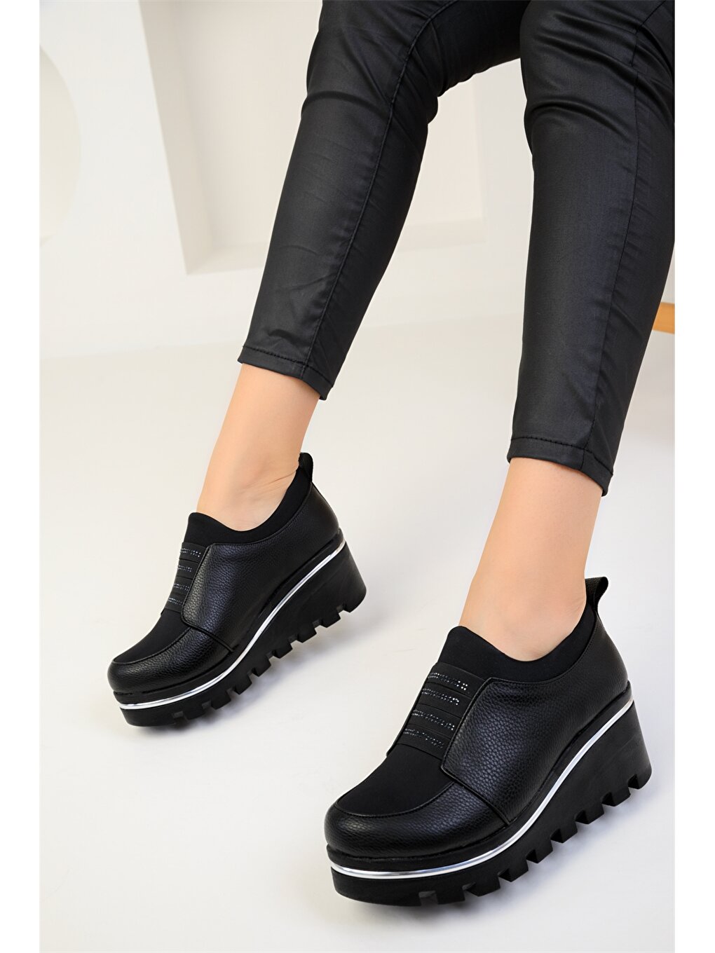 Leather Look Thick Sole Women's Sneakers