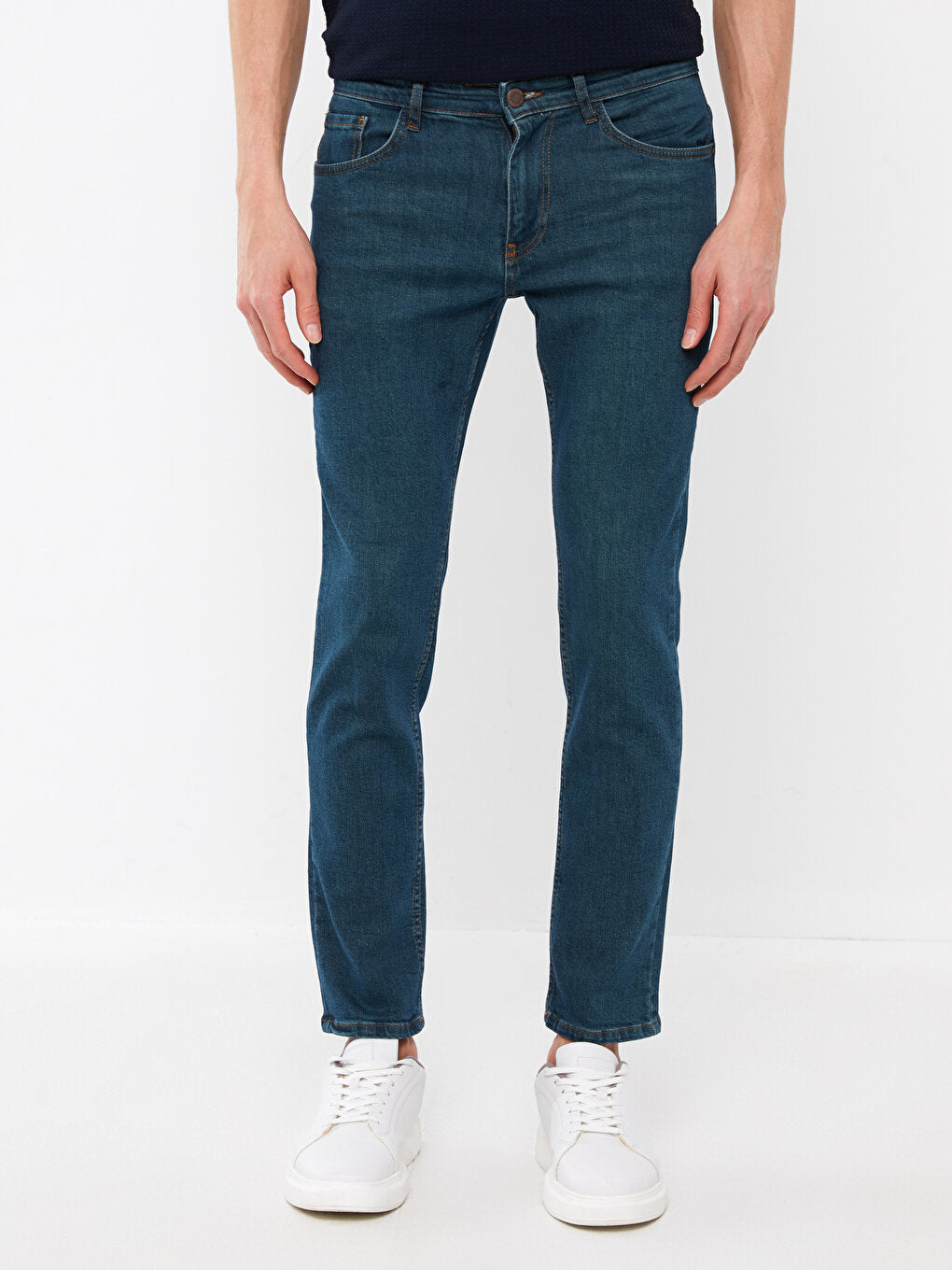 750 Slim Fit Men's Jean Trousers