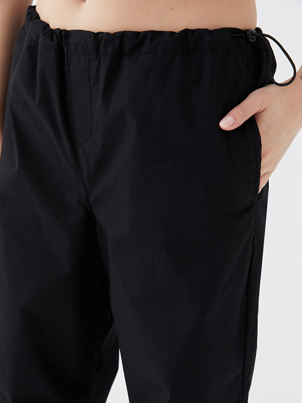 Women's Straight Parachute Trousers with Elastic Waist