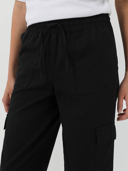 Women's Trousers with Elastic Waist, Comfortable Fit, Straight Pocket Detail