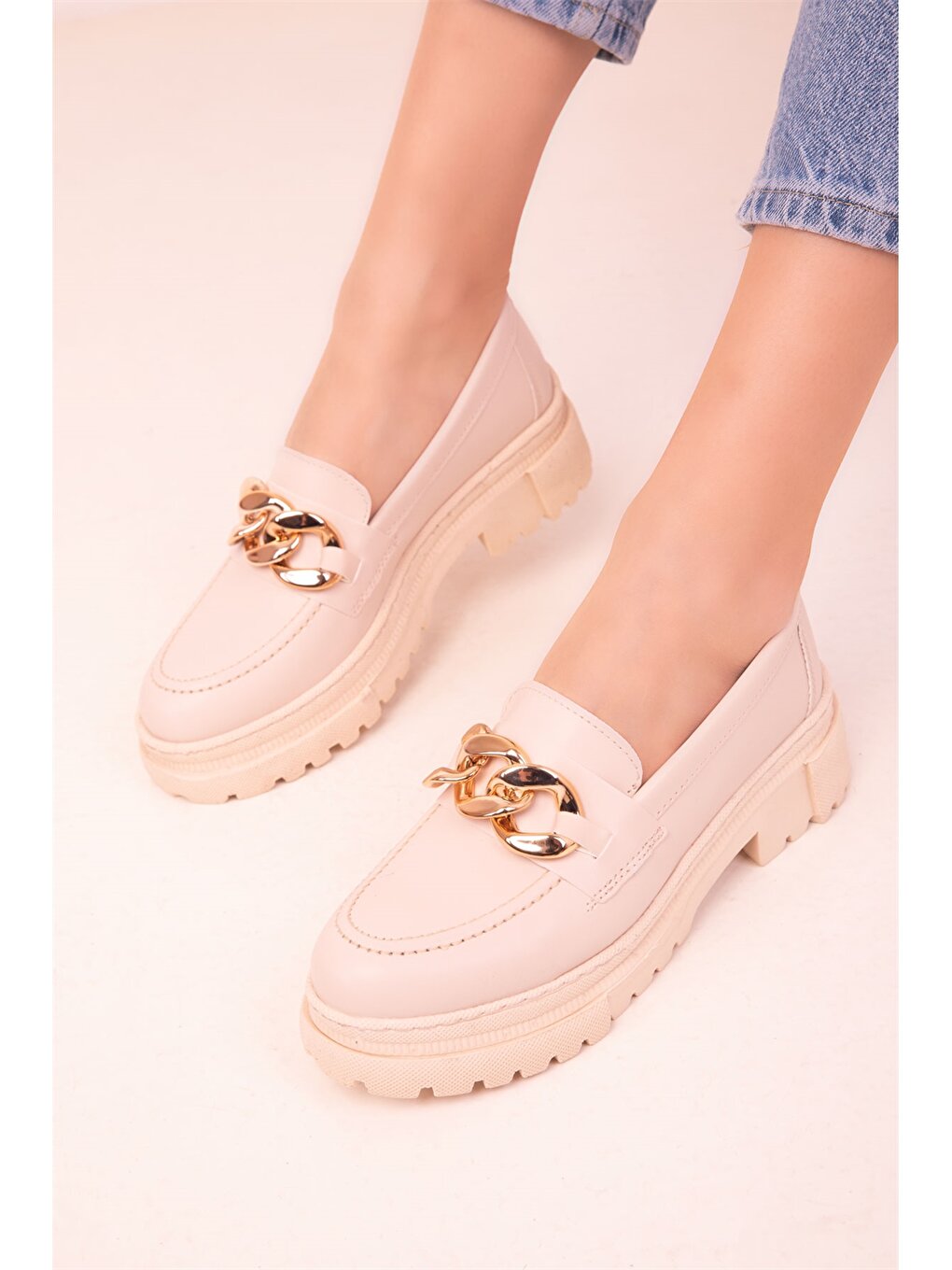 Thick Sole Applique Detailed Women's Classic Shoes