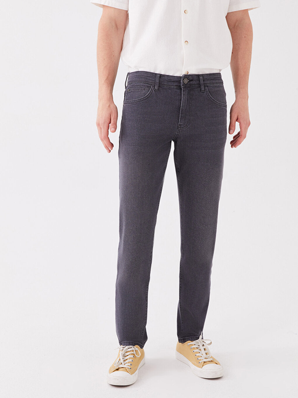 750 Slim Fit Men's Jean Trousers