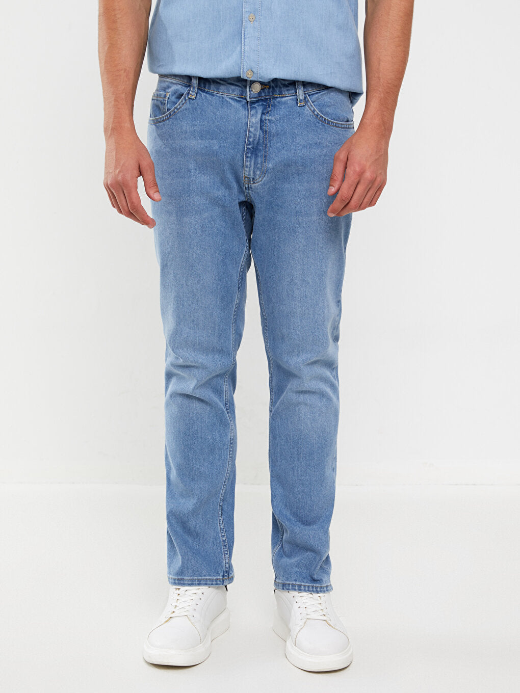 779 Regular Fit Men's Jean Trousers