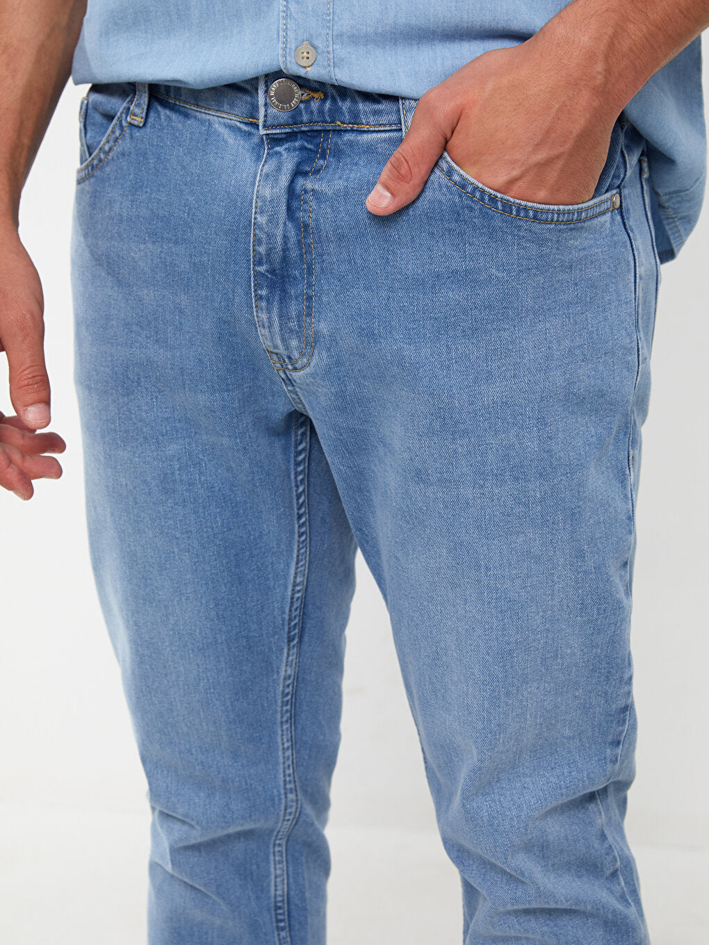 779 Regular Fit Men's Jean Trousers