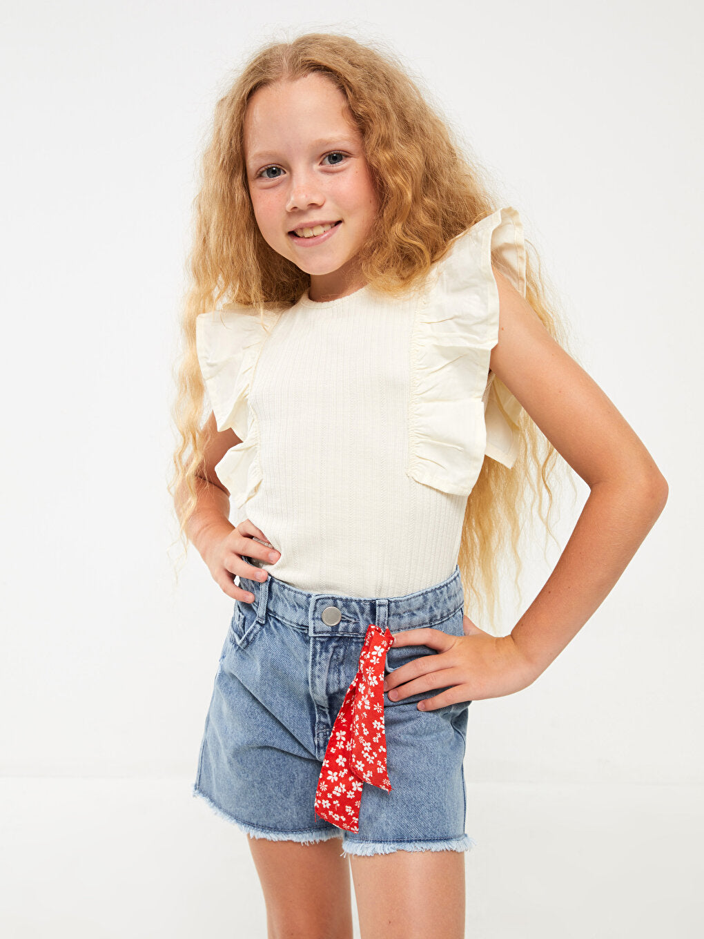 Crew Neck Ruffle Detailed Girl's T-Shirt