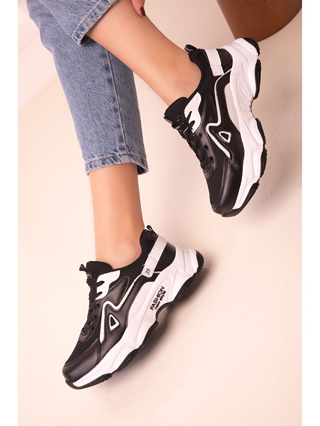 Leather Look Lace-up Women's Sneakers