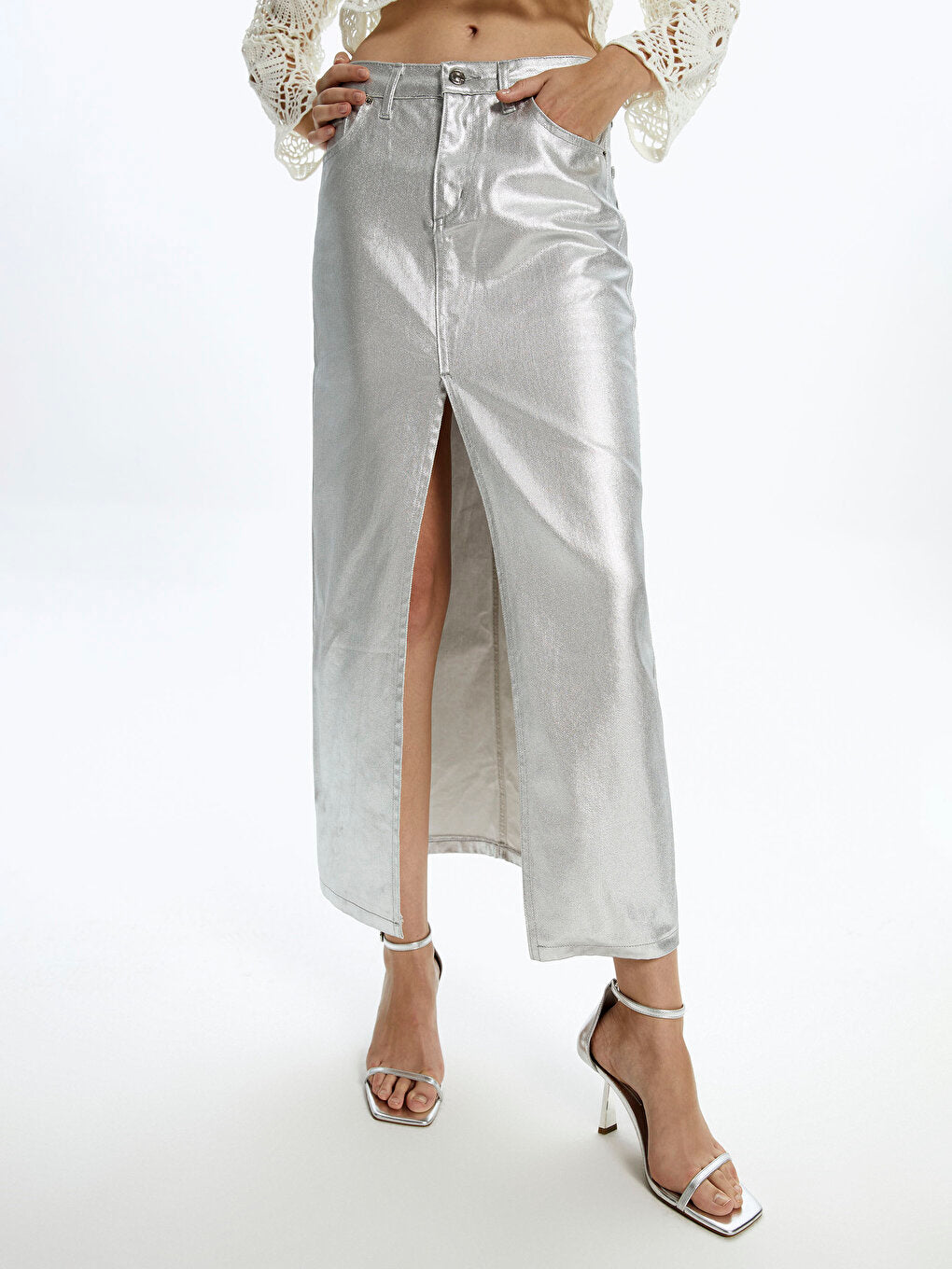 Women's Standard Fit Straight Metallic Skirt