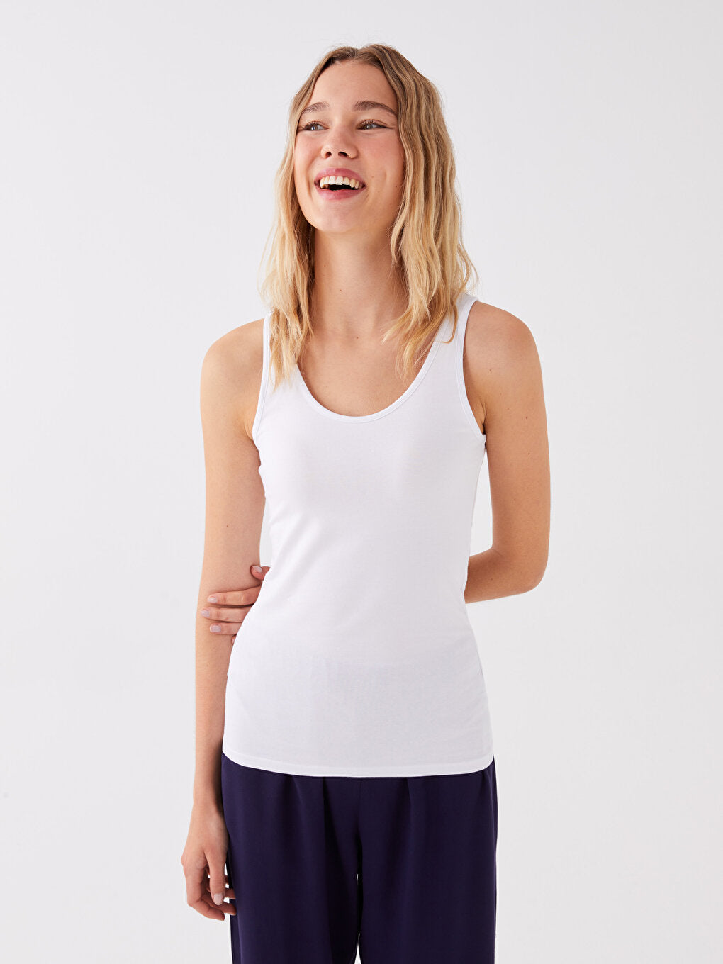 Women's U-Neck Plain Athlete