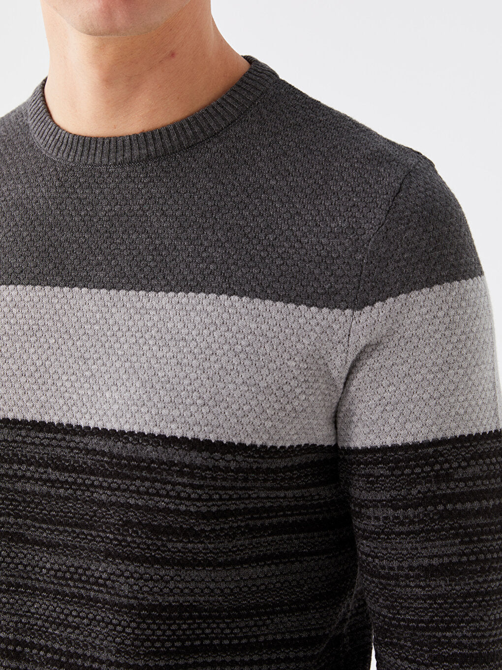 Crew Neck Long Sleeve Color Block Men's Knitwear Sweater