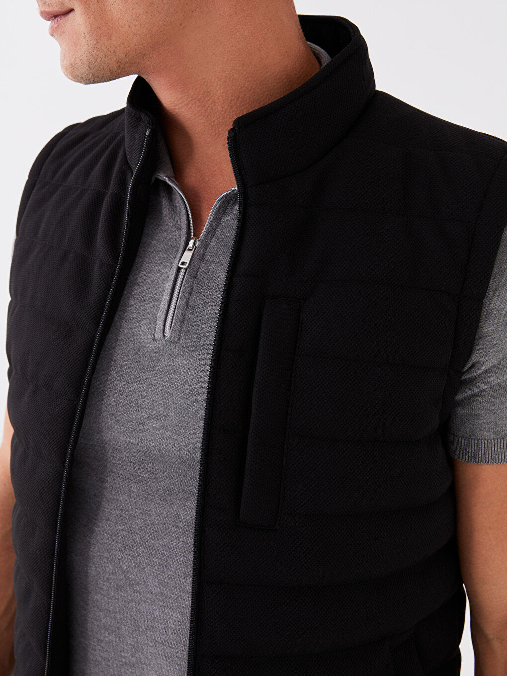 Standard Mold Stand Collar Men's Puffer Vest