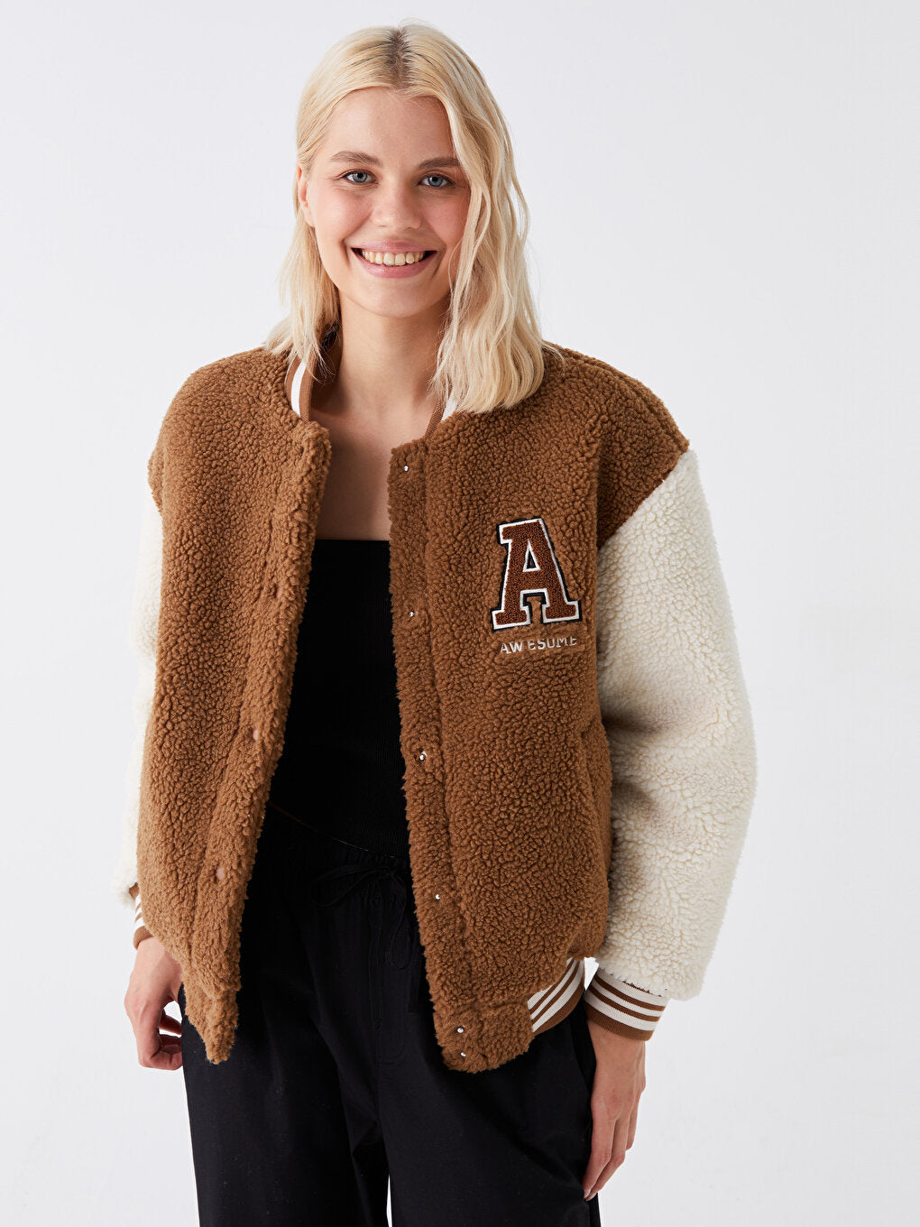 Women's College Collar Embroidered Teddy Coat