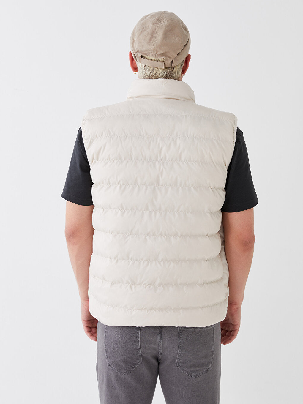 Standard Mold Stand Collar Men's Puffer Vest