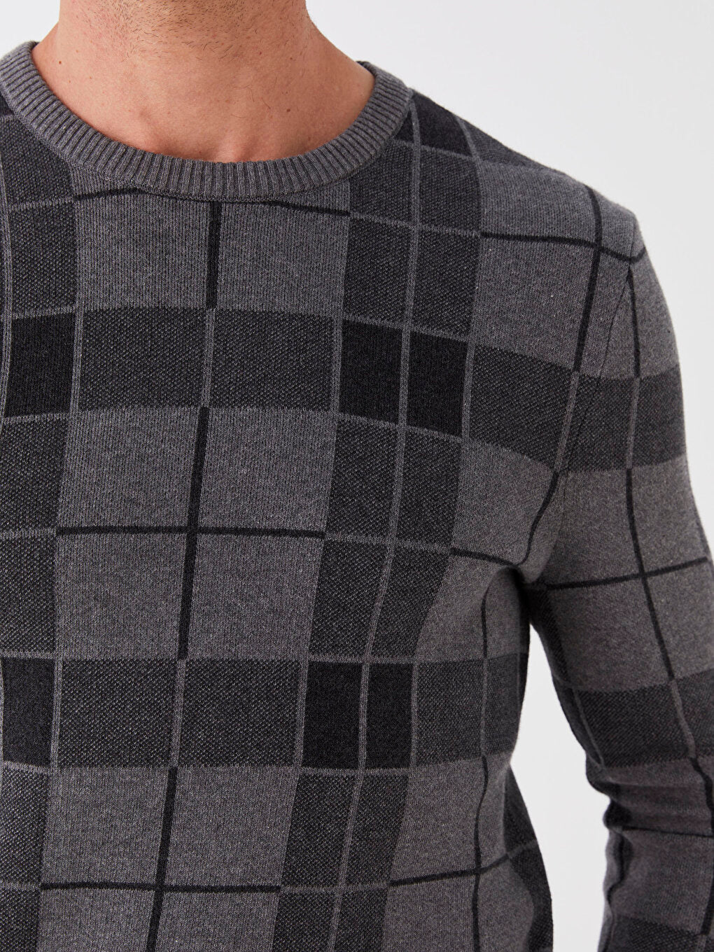 Crew Neck Long Sleeve Plaid Men's Knitwear Sweater