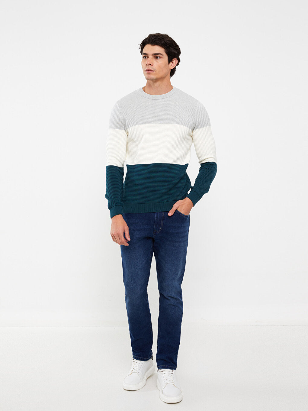 Crew Neck Long Sleeve Color Block Men's Knitwear Sweater