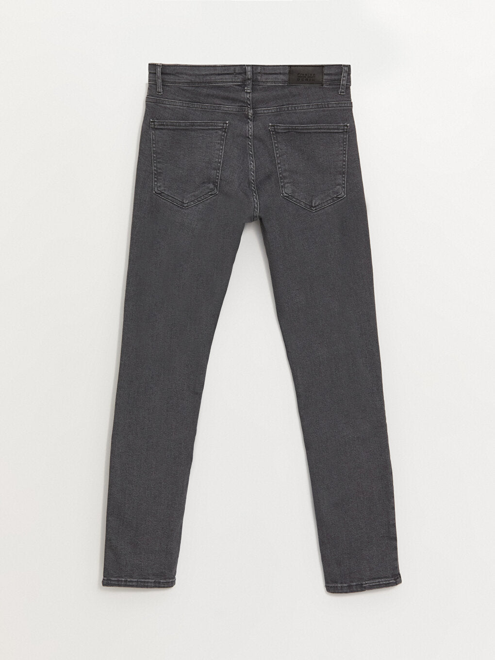 750 Slim Fit Men's Jean Trousers