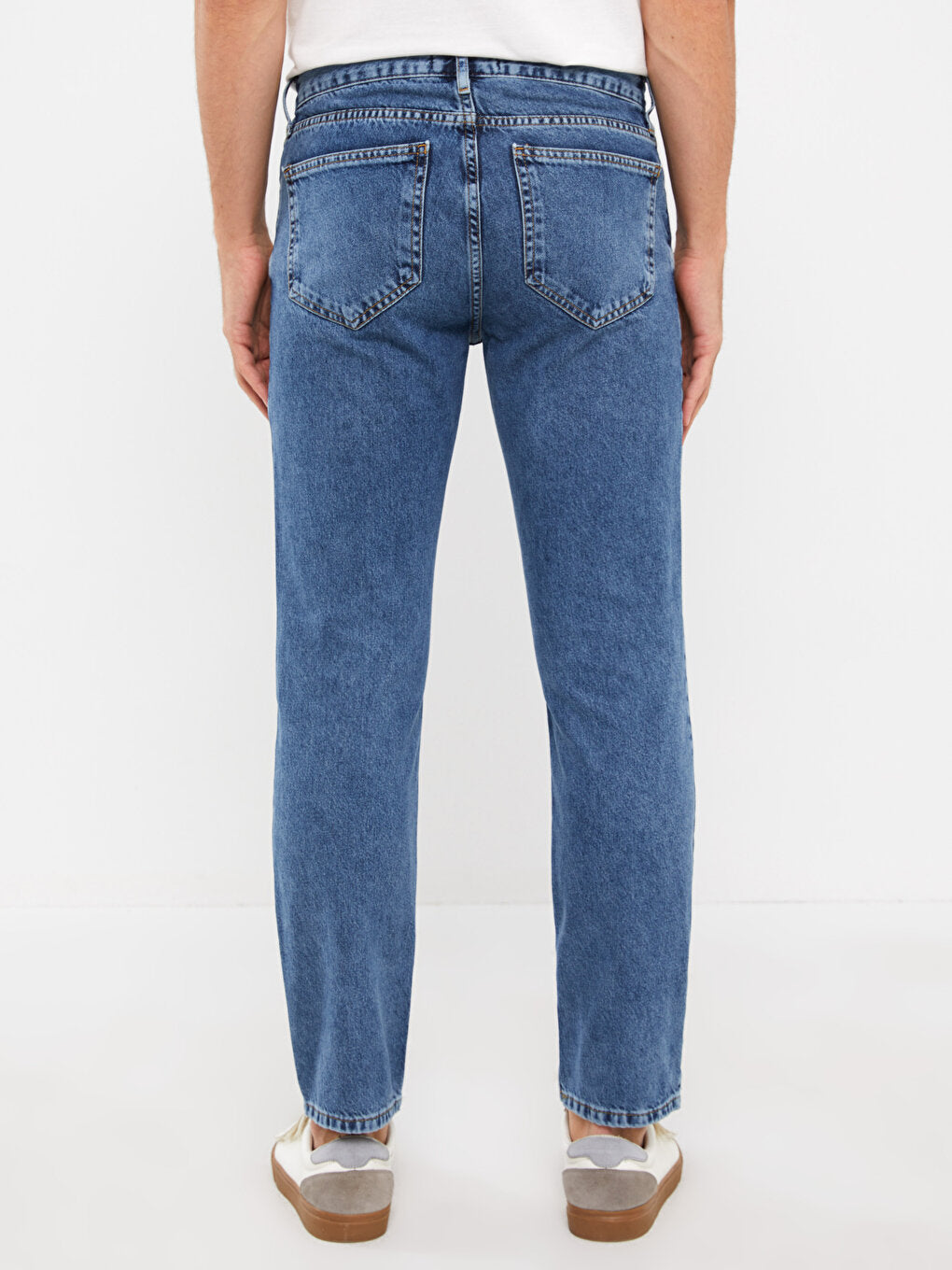 700 Straight Fit Men's Jean Trousers