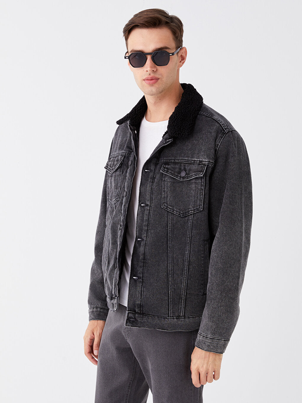 Comfortable Fit Men's Jean Jacket