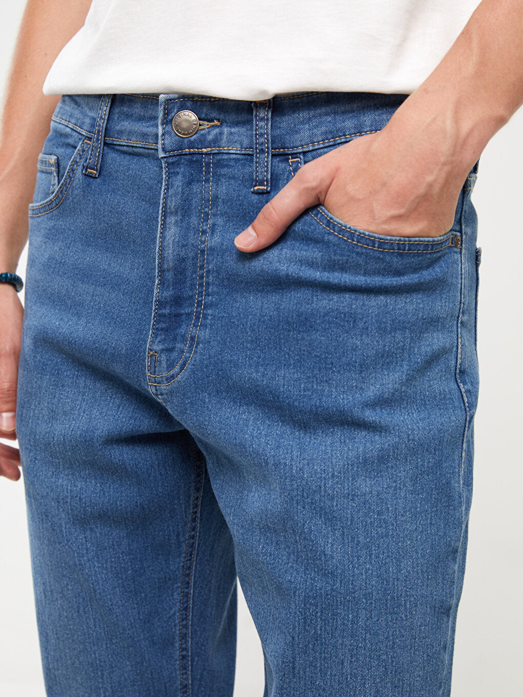 790 Comfortable Fit Men's Jean Trousers