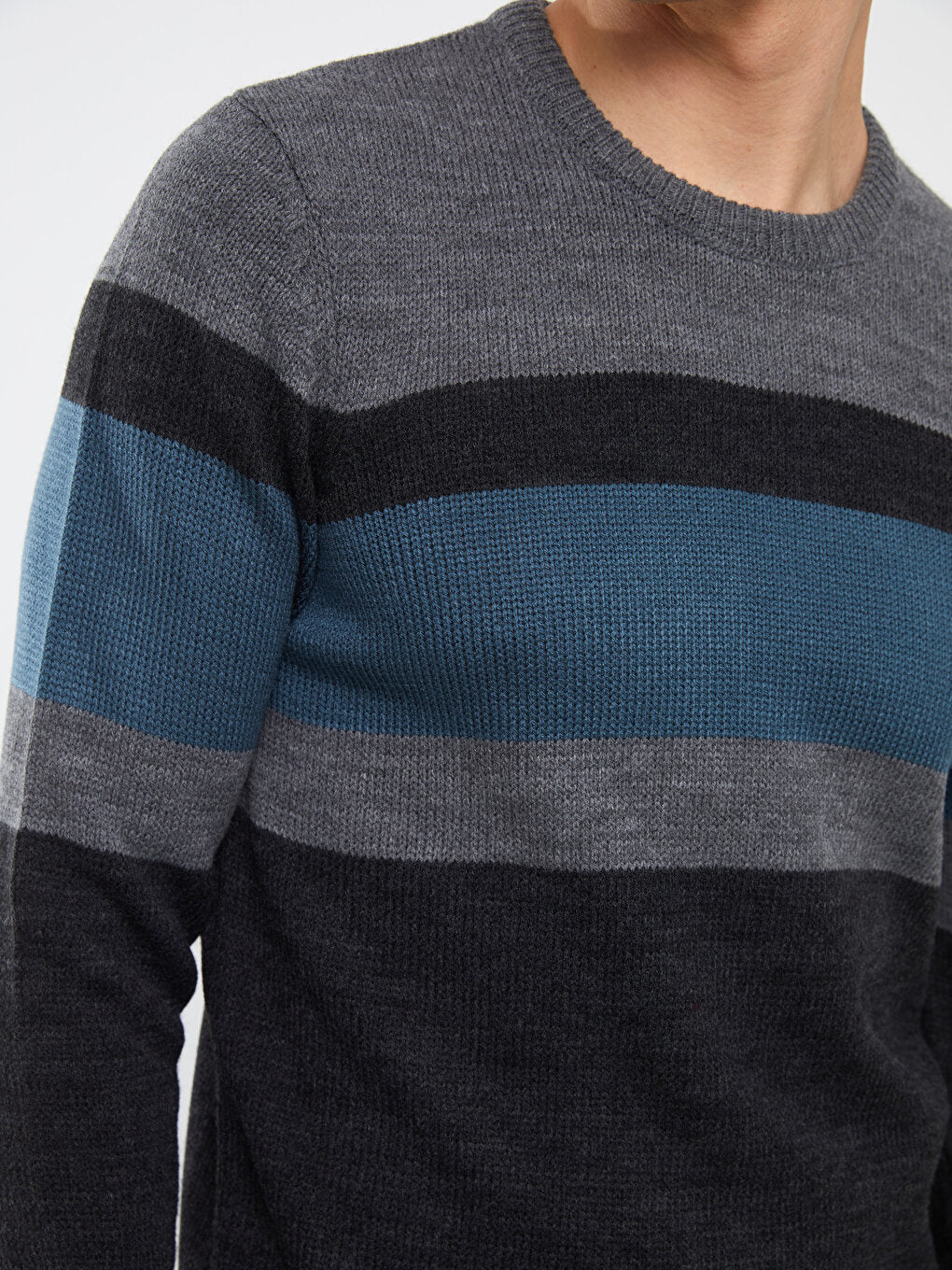 Crew Neck Long Sleeve Color Block Men's Knitwear Sweater