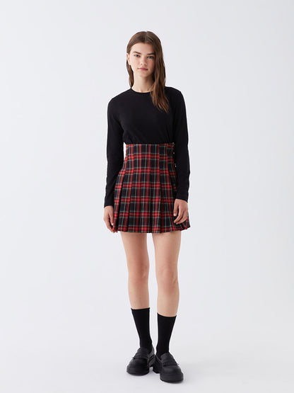 Standard Fit Plaid Women's Pleated Skirt